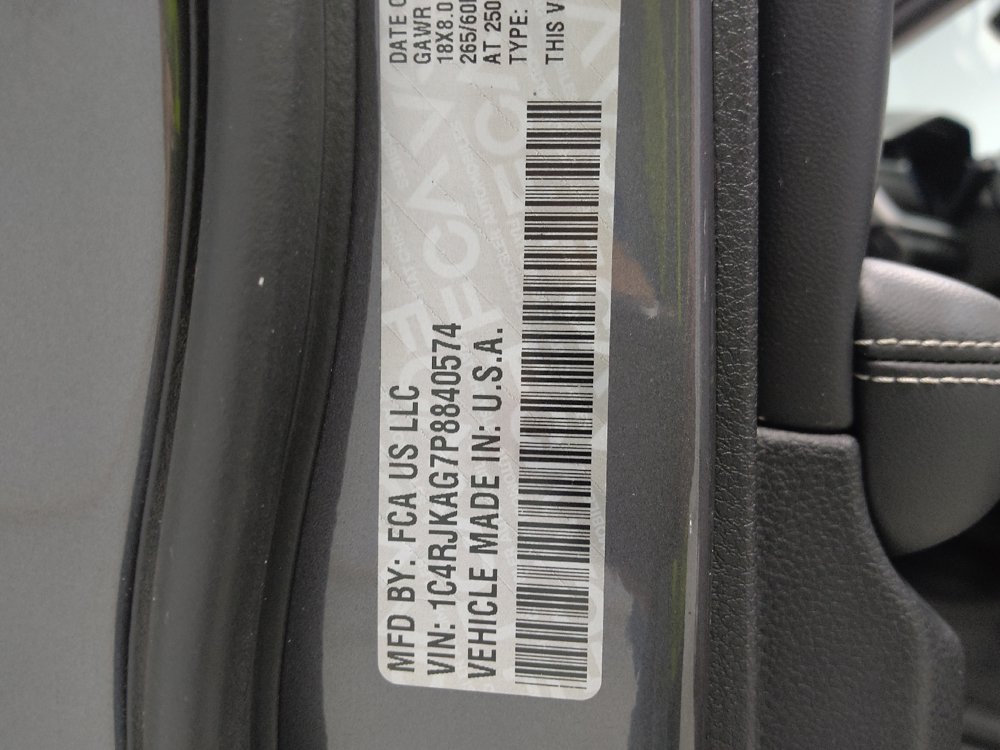 Used 2023 Jeep Grand Cherokee L Laredo w/ Luxury Tech Group I AWD/4WD image 33