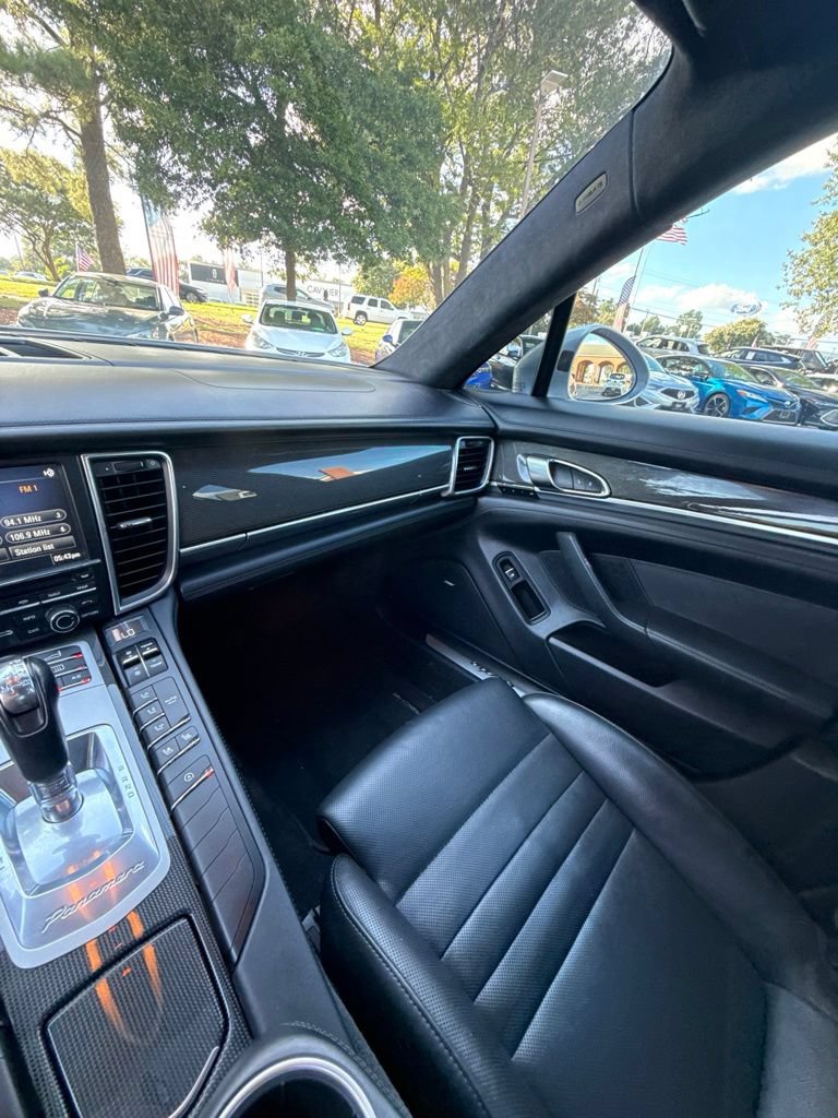 Used 2015 Porsche Panamera AWD/4WD image 20