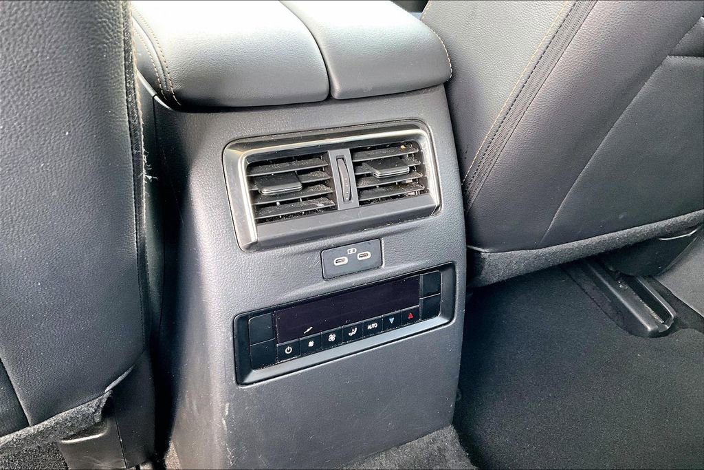 Used 2024 MAZDA CX-90 3.3 Turbo w/ Preferred Plus image 32