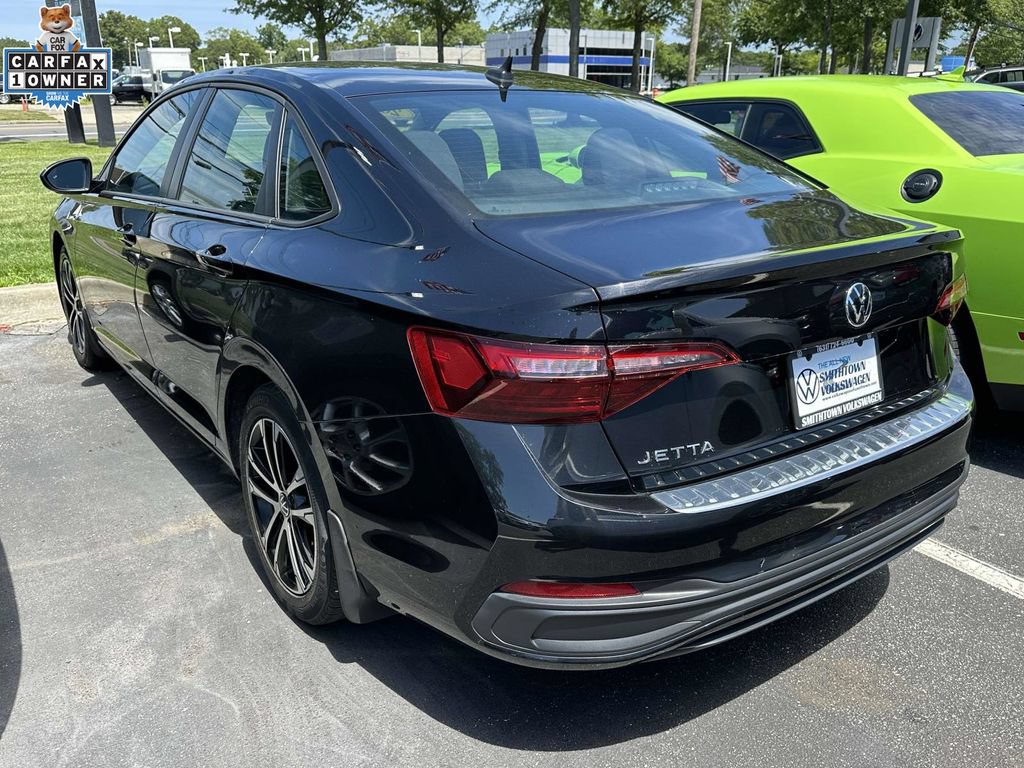 Used 2022 Volkswagen Jetta Sport FWD image 5