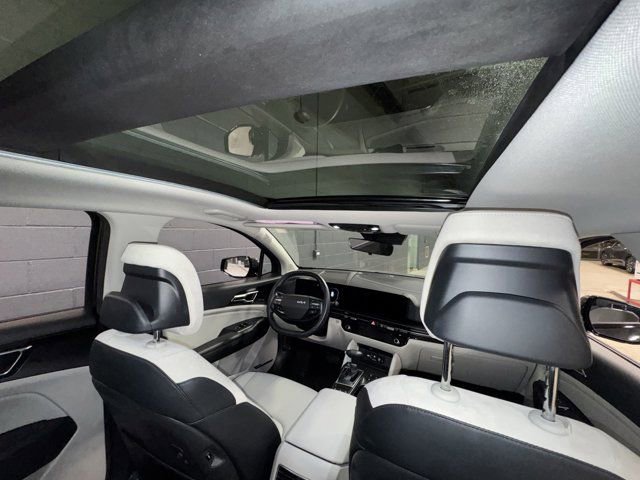 Used 2026 Kia Sportage SX image 21