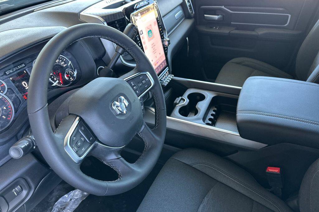 New 2026 RAM 2500 Big Horn AWD/4WD image 10