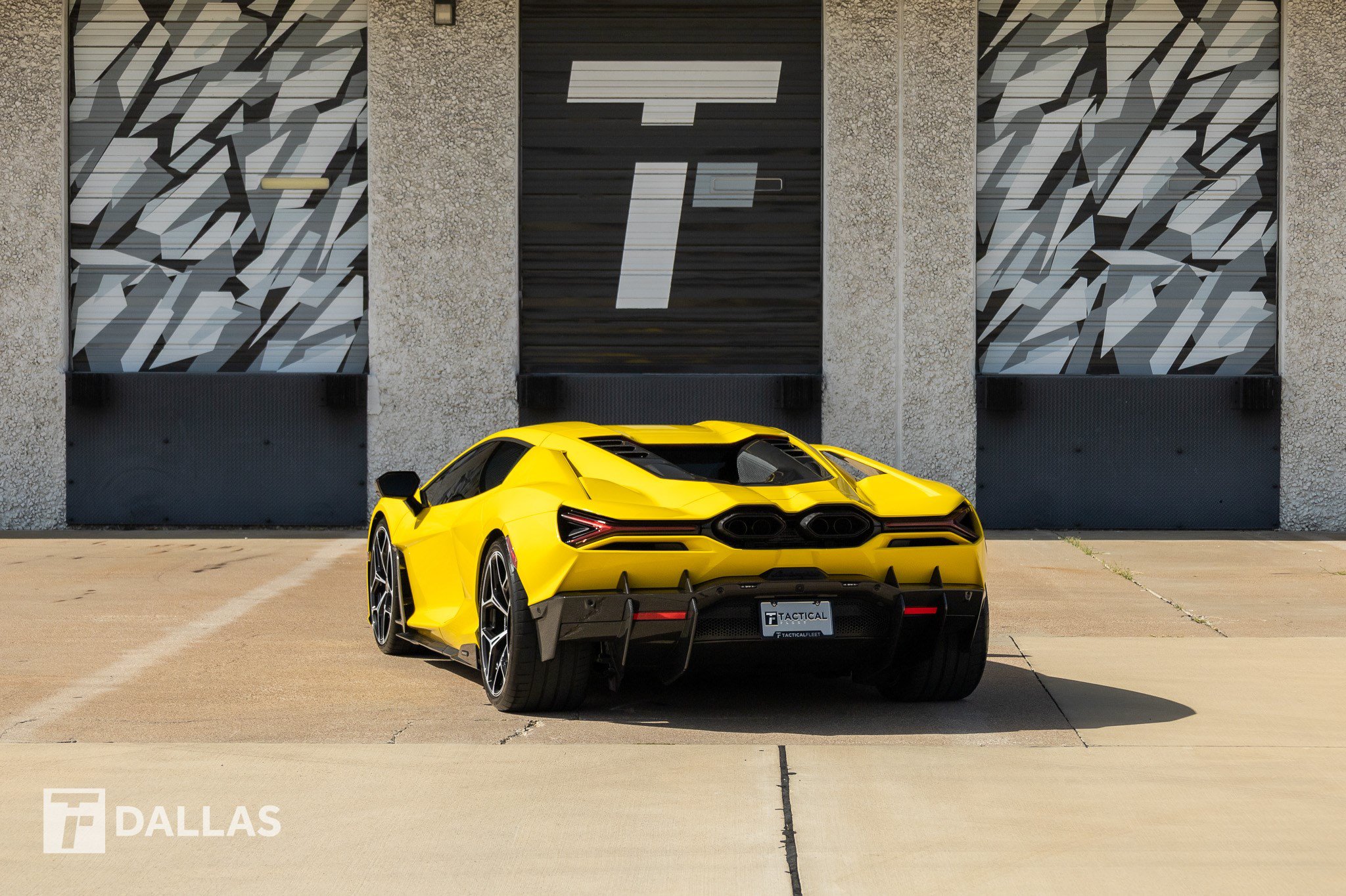 Used 2024 Lamborghini Revuelto AWD/4WD image 11