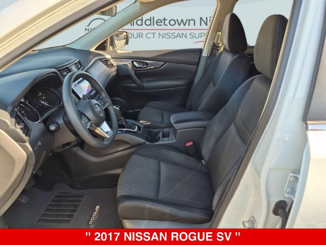 Used 2017 Nissan Rogue SV AWD/4WD image 14
