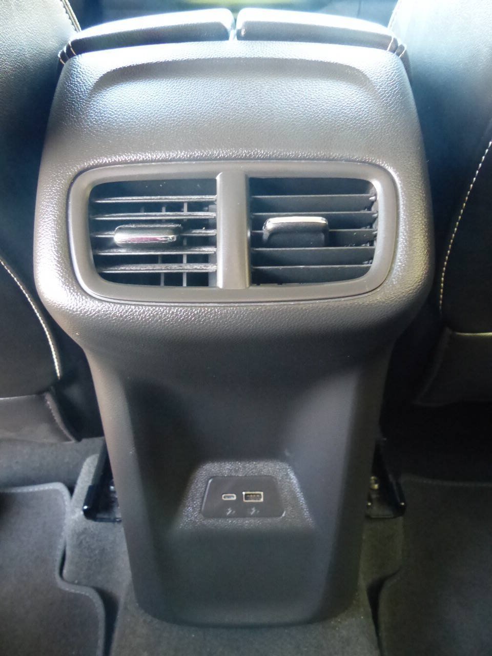 Used 2025 Buick Envision Sport Touring AWD/4WD image 36