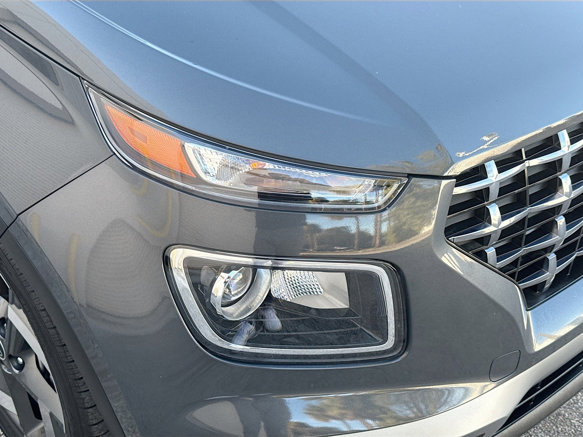 Used 2023 Hyundai Venue SEL image 32