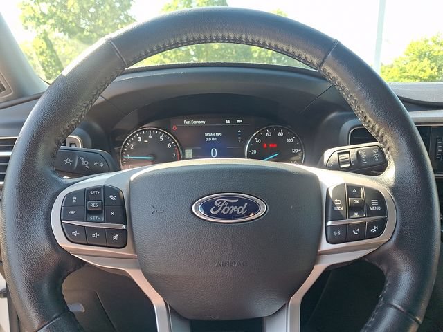 Used 2023 Ford Explorer Limited AWD/4WD image 16