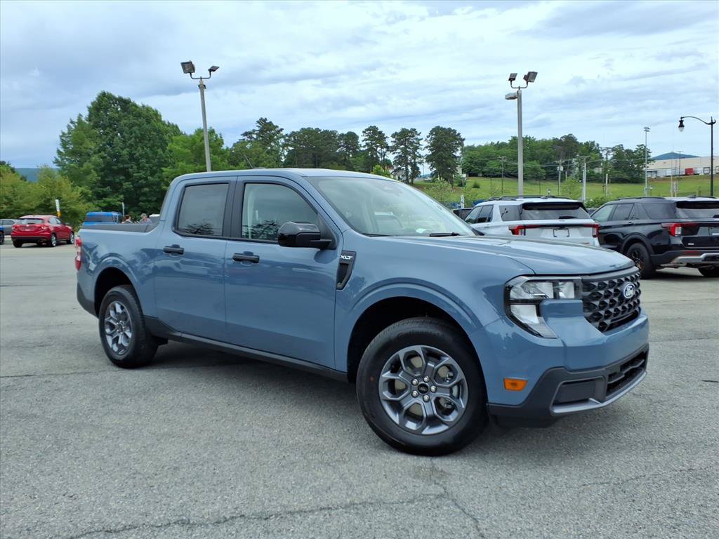 New 2026 Ford Maverick XLT w/ Equipment Group 301A AWD/4WD image 3