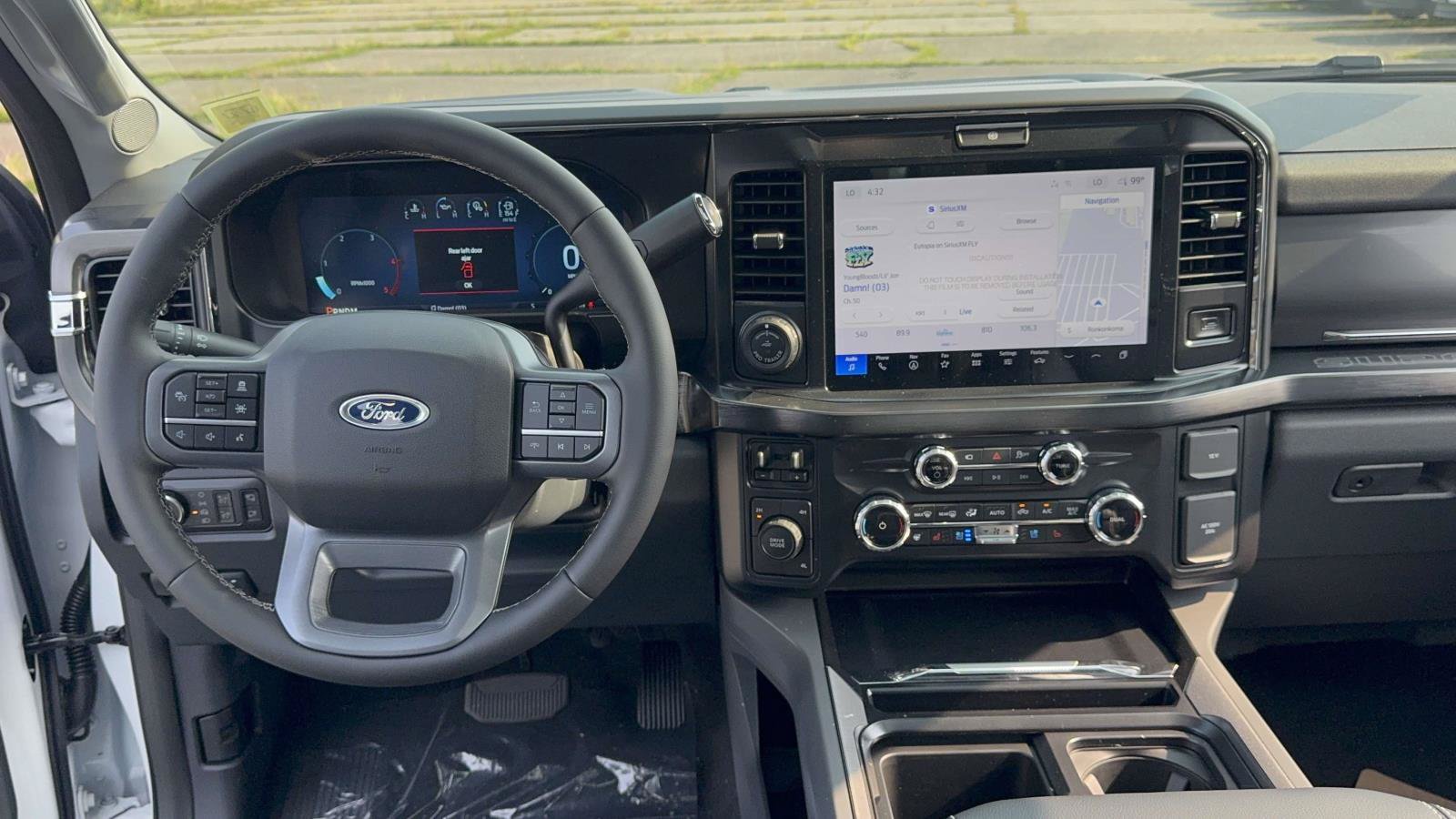 New 2026 Ford F250 Lariat w/ Black Appearance Package AWD/4WD image 18