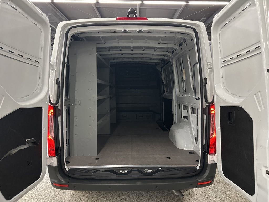 Used 2022 Mercedes-Benz Sprinter 1500 image 20