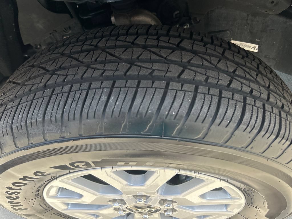 Certified 2025 Toyota Tacoma SR5 AWD/4WD image 26