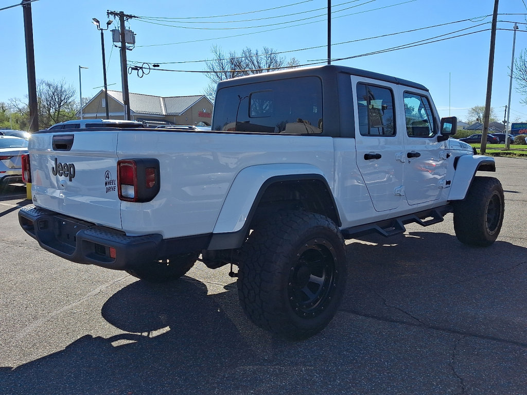 Used 2023 Jeep Gladiator Willys image 5