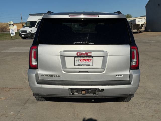 Used 2017 GMC Yukon XL SLT AWD/4WD image 9