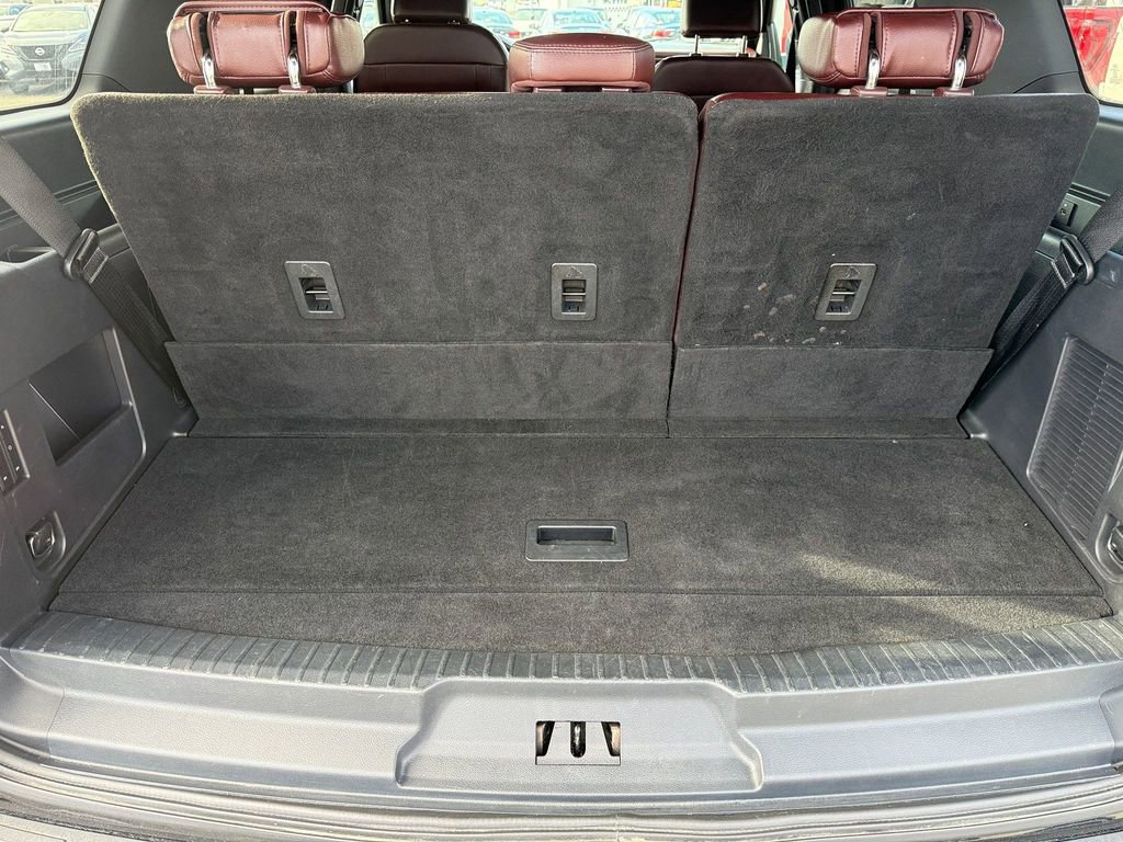 Used 2022 Ford Expedition Limited image 18