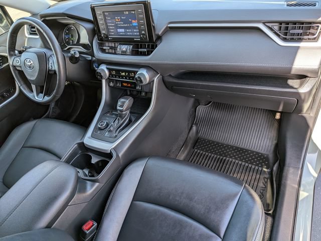 Used 2021 Toyota RAV4 XLE Premium AWD/4WD image 19