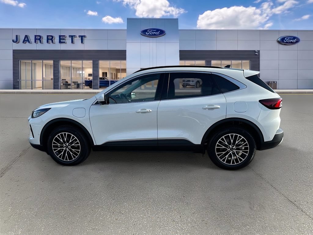 Used 2024 Ford Escape SE w/ PHEV Premium Package FWD image 4