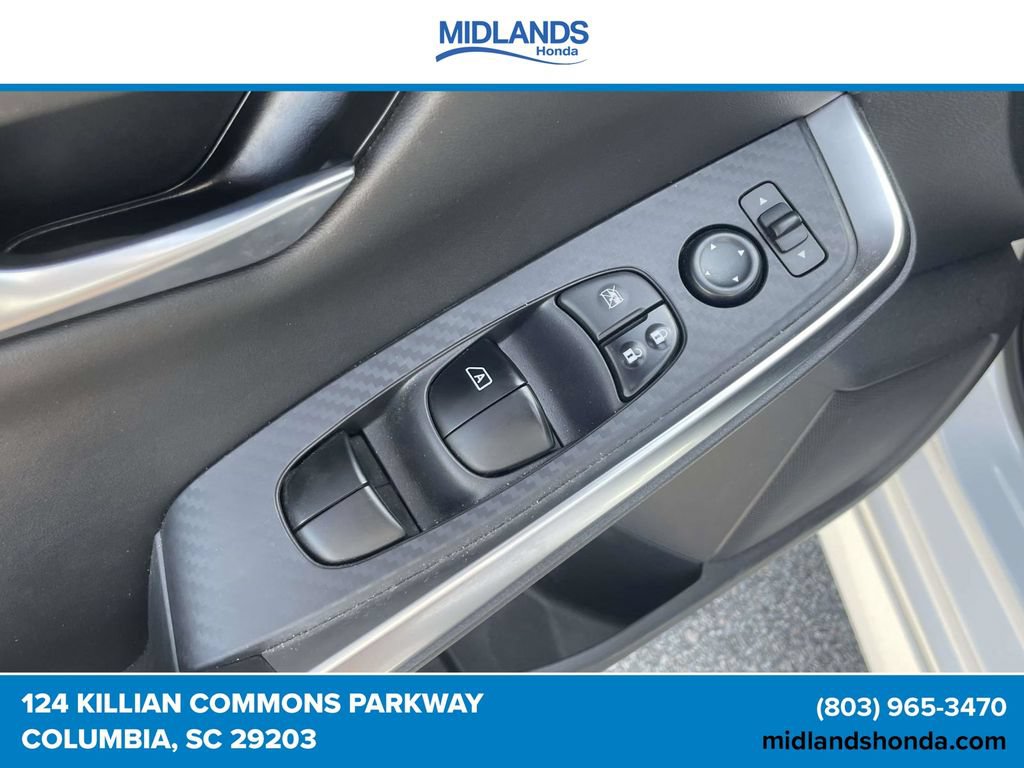 Used 2023 Nissan Sentra SR FWD image 16