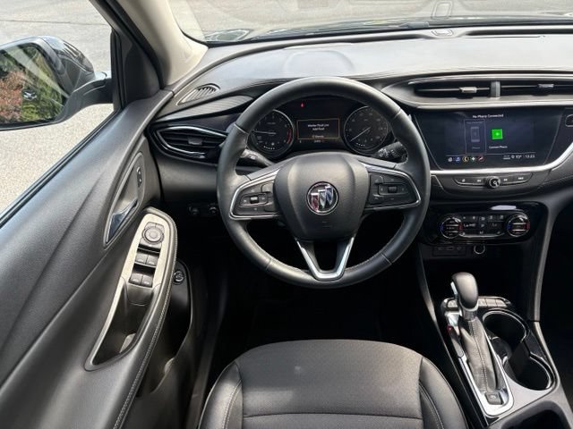 Used 2023 Buick Encore GX Select w/ Sport Touring Package FWD image 19