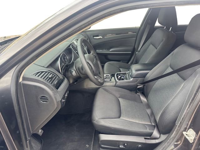 Used 2023 Chrysler 300 Touring image 9