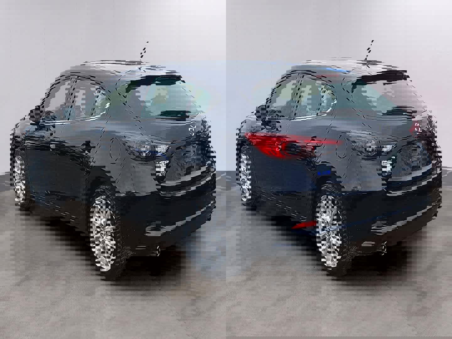 Used 2017 MAZDA MAZDA3 Touring image 6