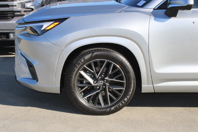 Certified 2024 Lexus TX 350 FWD w/ Technology Package image 4