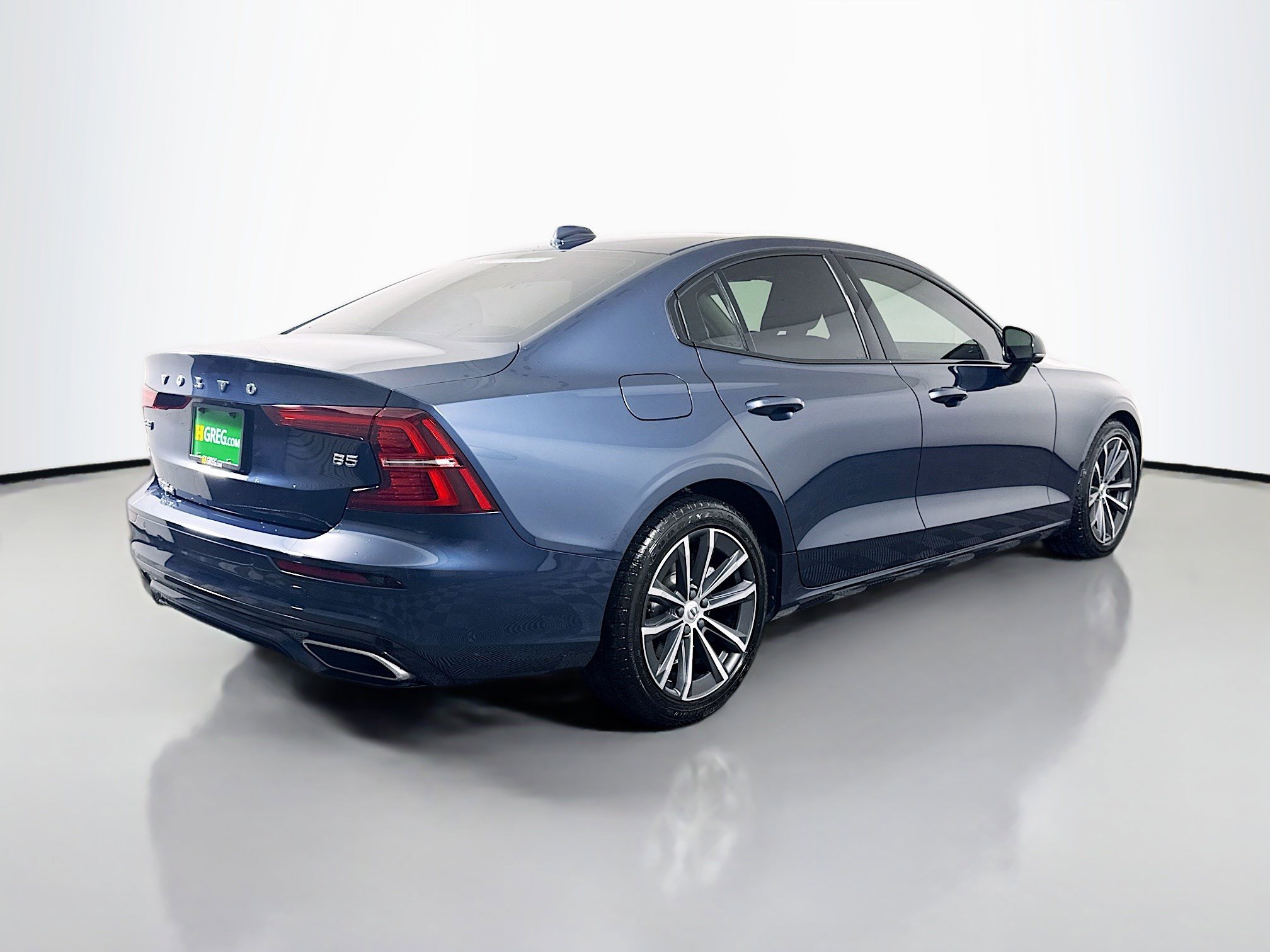 Used 2022 Volvo S60 B5 Inscription FWD image 10