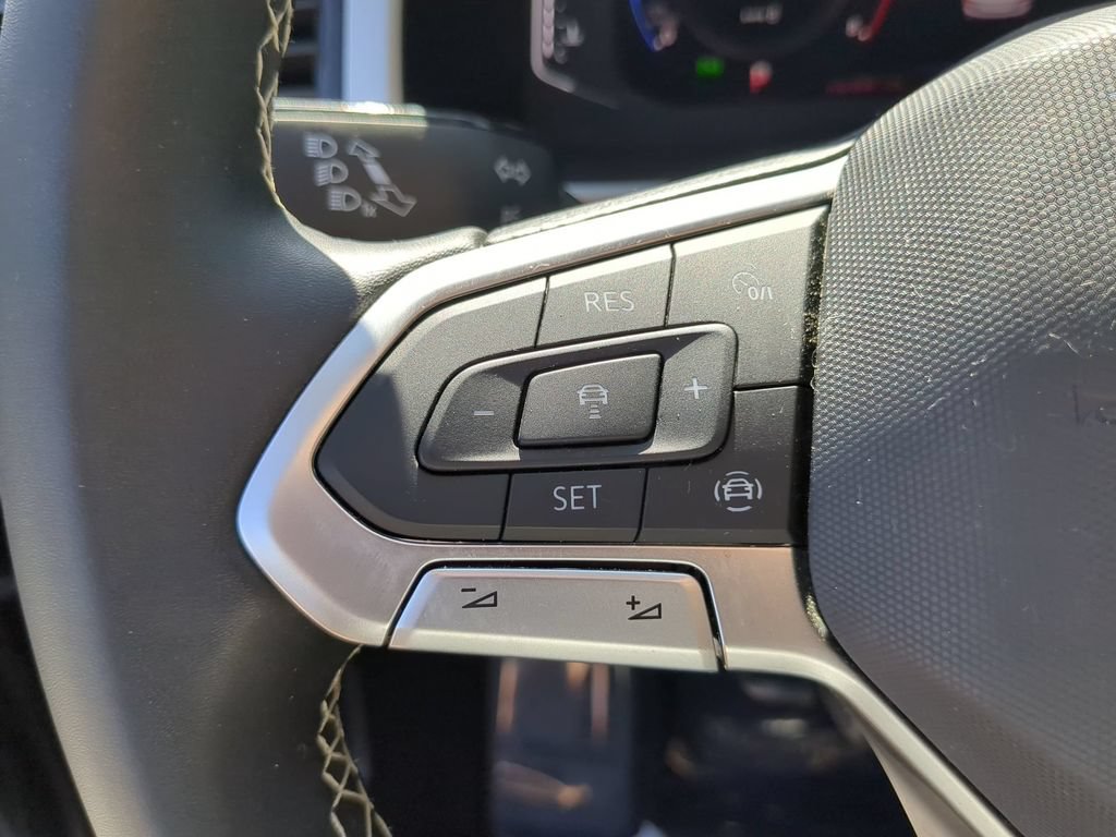 Used 2023 Volkswagen Atlas SE w/ Panoramic Sunroof Package FWD image 30
