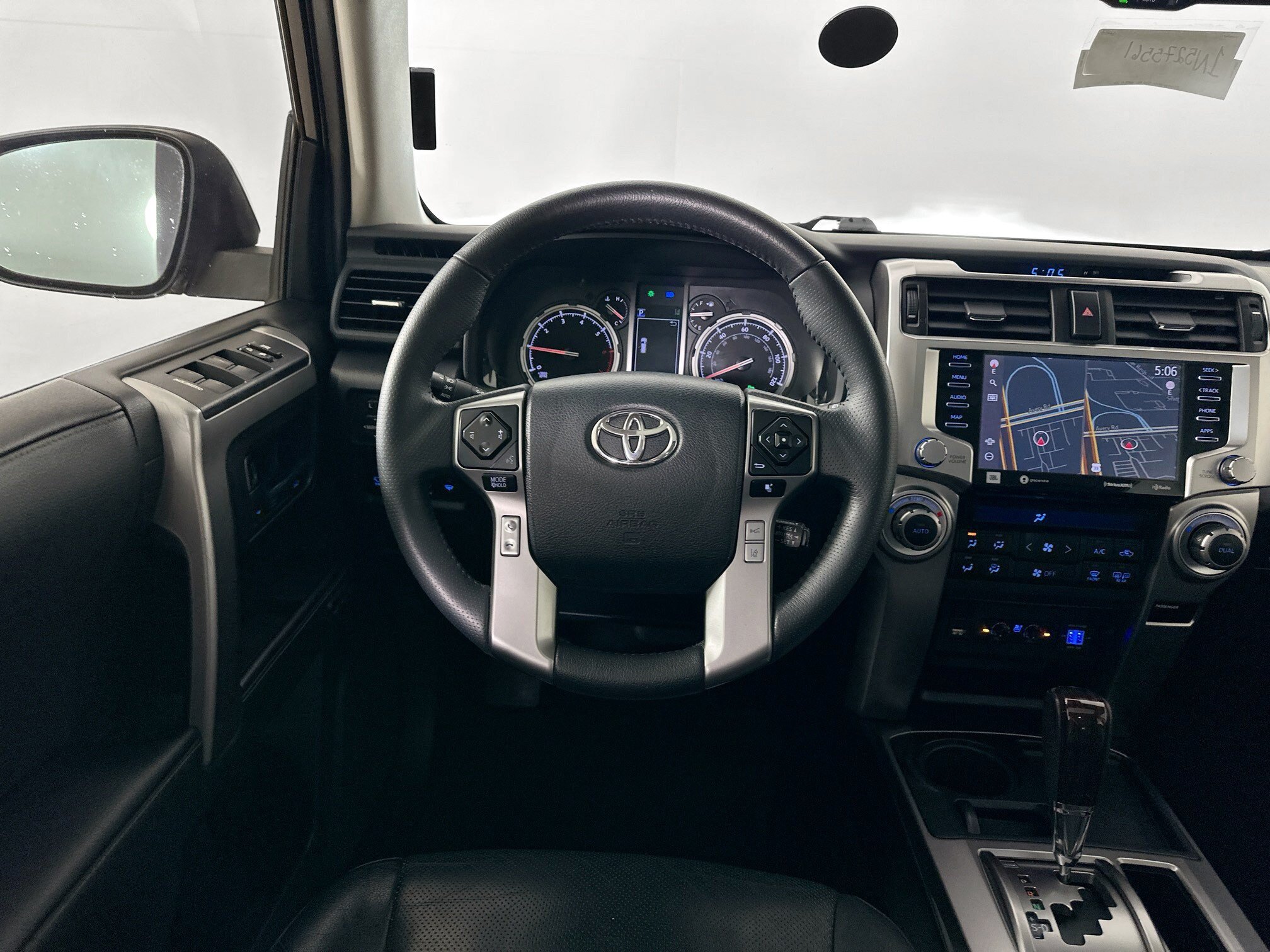 Used 2022 Toyota 4Runner Limited RWD image 28