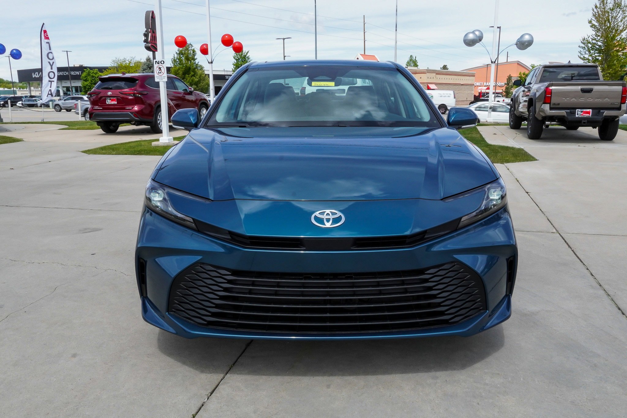 New 2026 Toyota Camry LE w/ Convenience Package FWD image 3