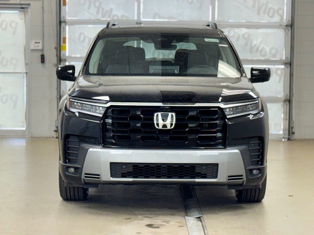 New 2026 Honda Pilot Touring image 2