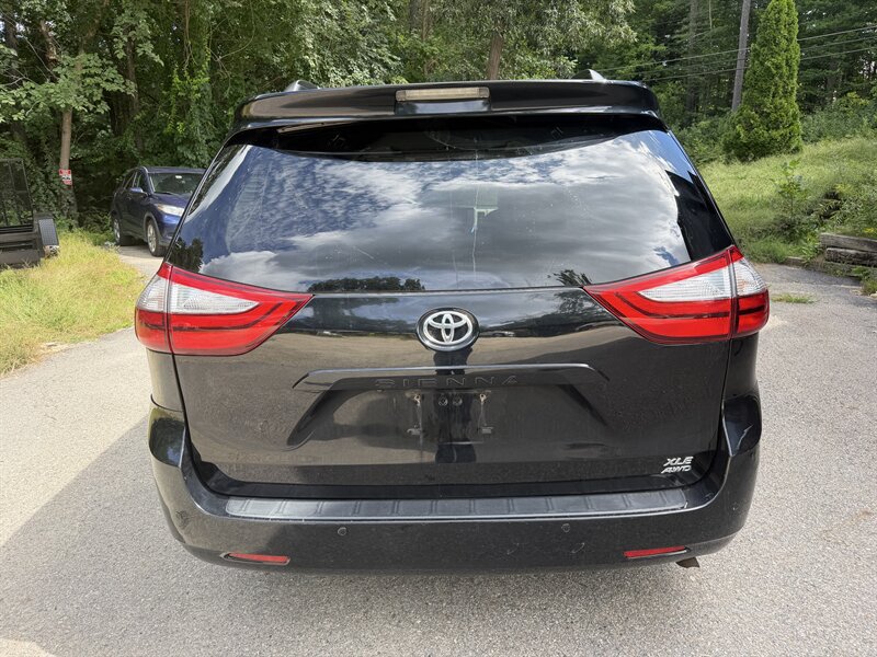 Used 2015 Toyota Sienna XLE w/ XLE Navigation Package AWD/4WD image 75