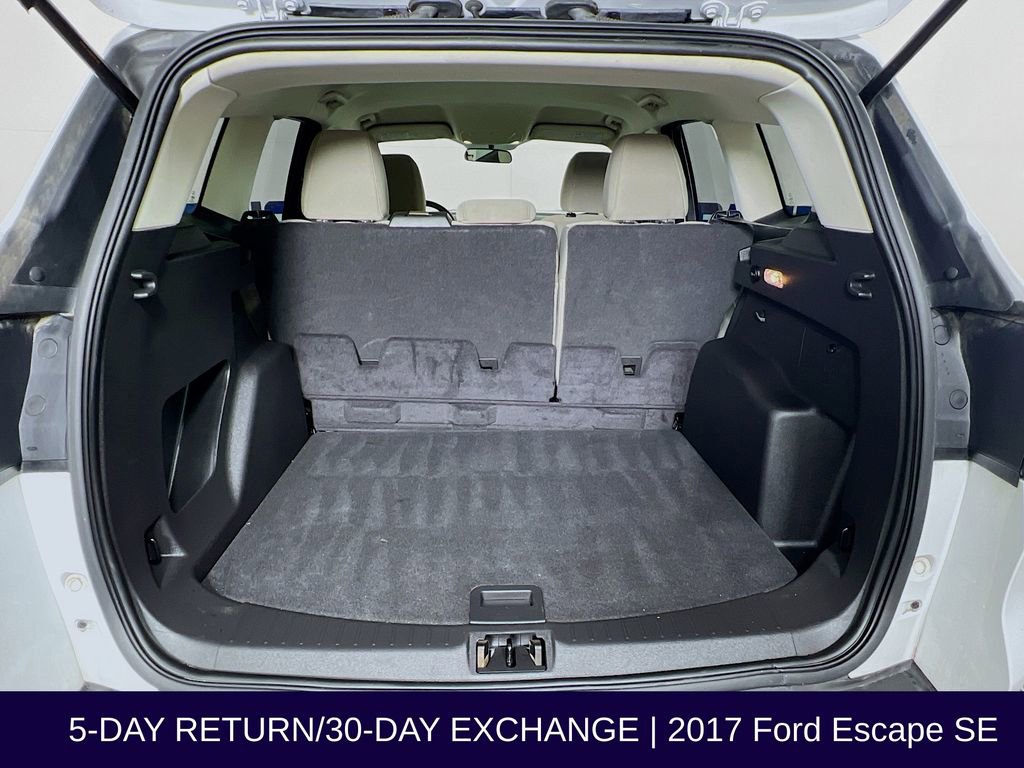 Used 2017 Ford Escape SE image 28