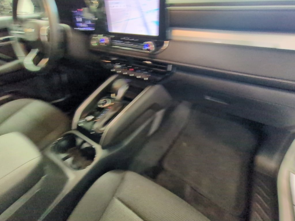 Used 2024 Chevrolet Colorado LT w/ LT Convenience Package image 21