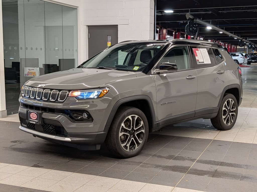 Used 2022 Jeep Compass Limited AWD/4WD image 9