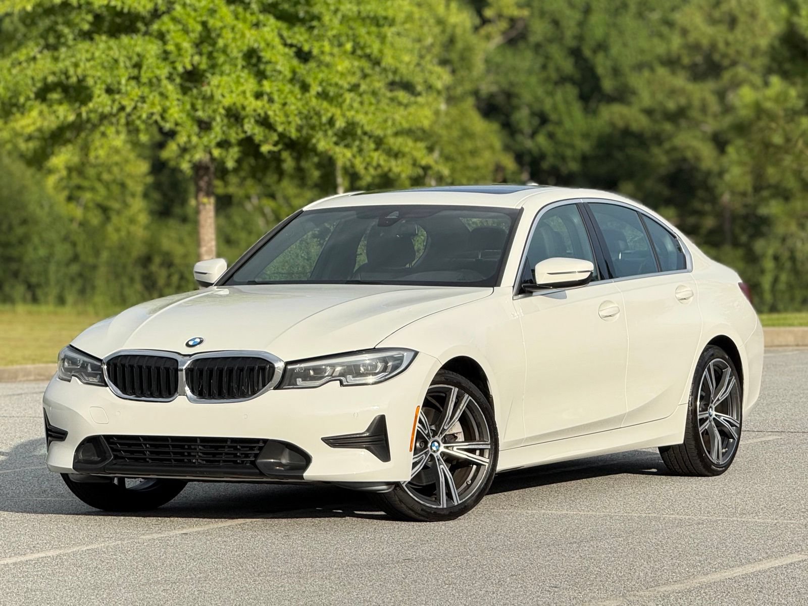 Used 2021 BMW 330i xDrive Sedan w/ Premium Package AWD/4WD image 8