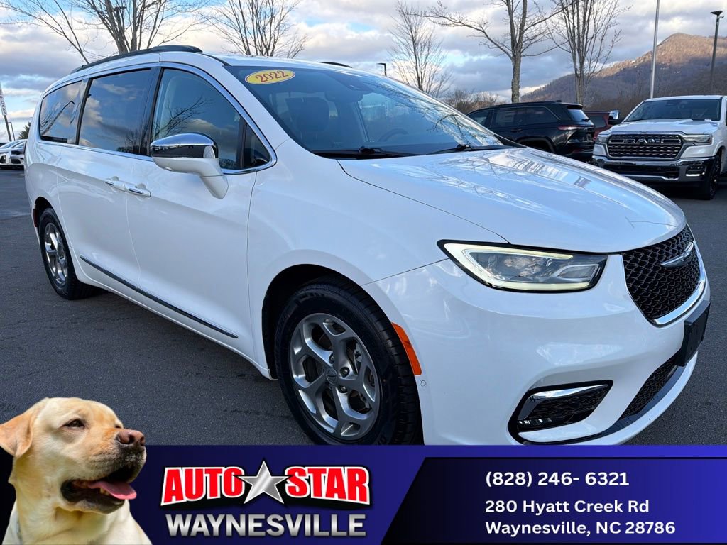 Used 2022 Chrysler Pacifica Limited image 1