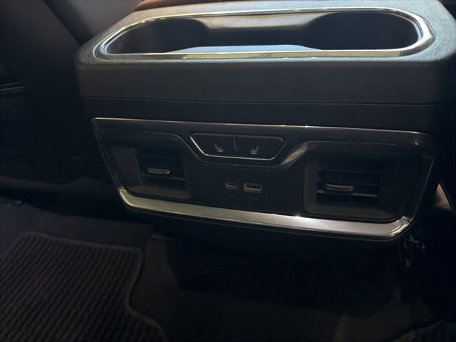 Used 2024 GMC Sierra 3500 Denali Ultimate image 46