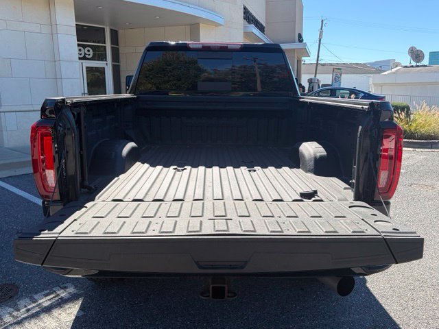 Used 2022 GMC Sierra 3500 Denali w/ Denali Black Diamond Edition AWD/4WD image 5
