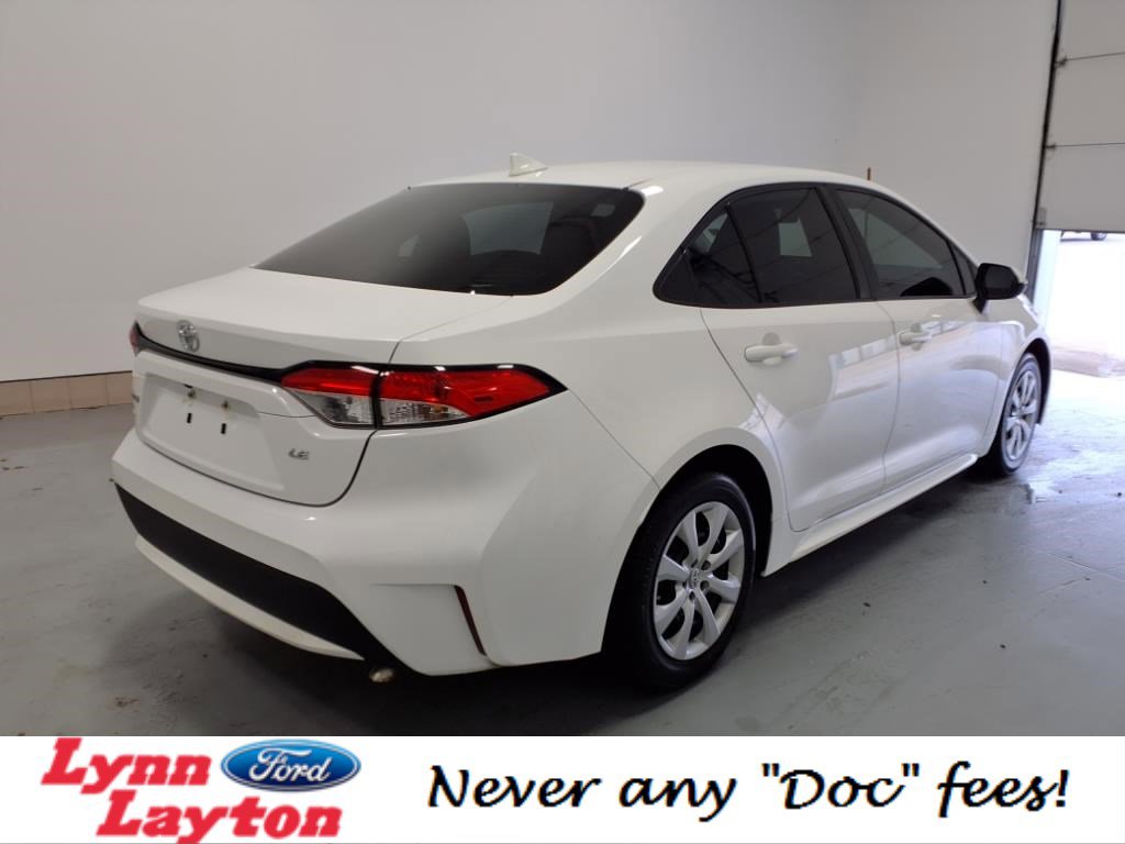 Used 2022 Toyota Corolla LE image 3