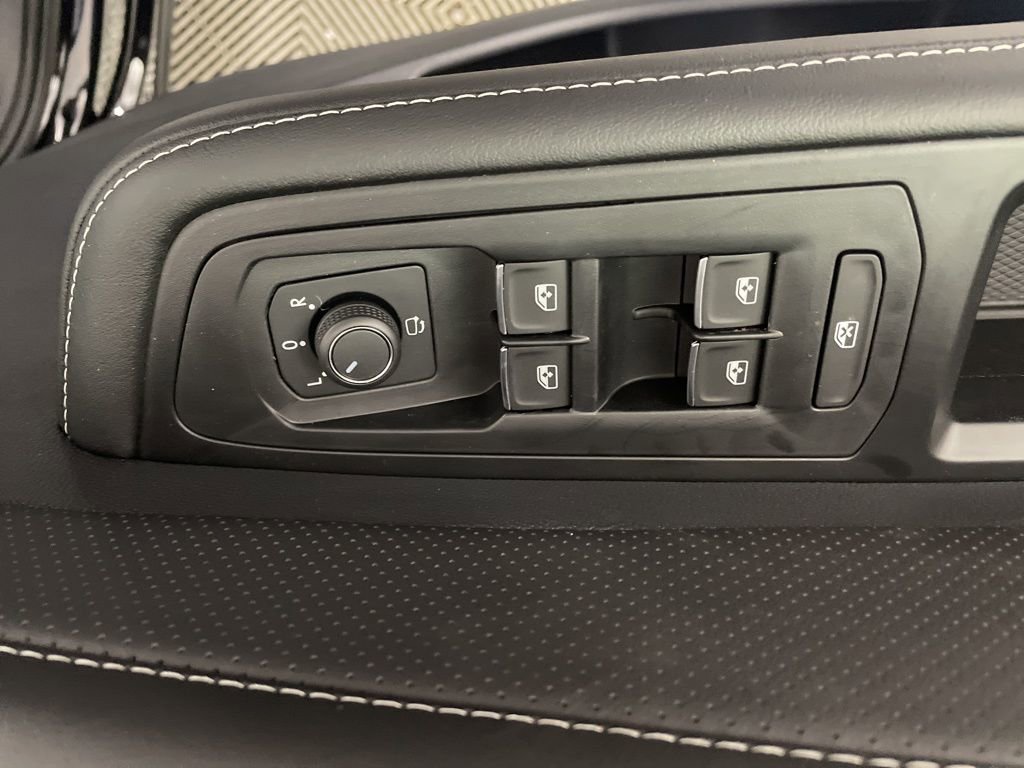 New 2026 Volkswagen Atlas SEL Premium R-Line image 9