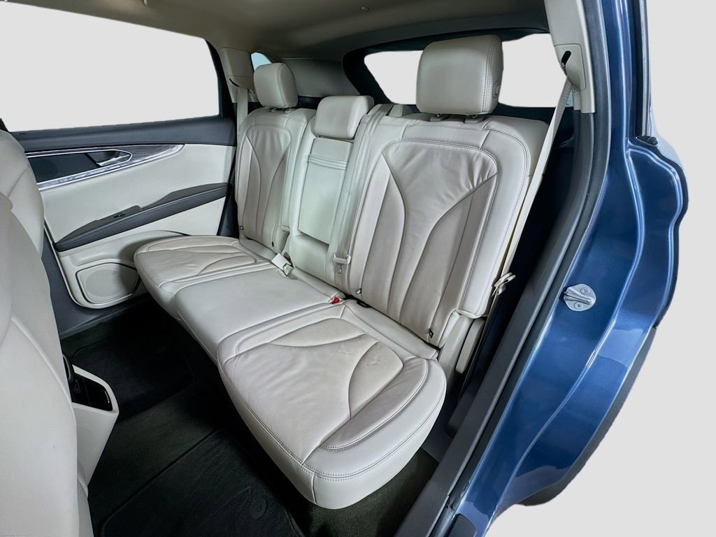 Used 2019 Lincoln Nautilus Select AWD/4WD image 32