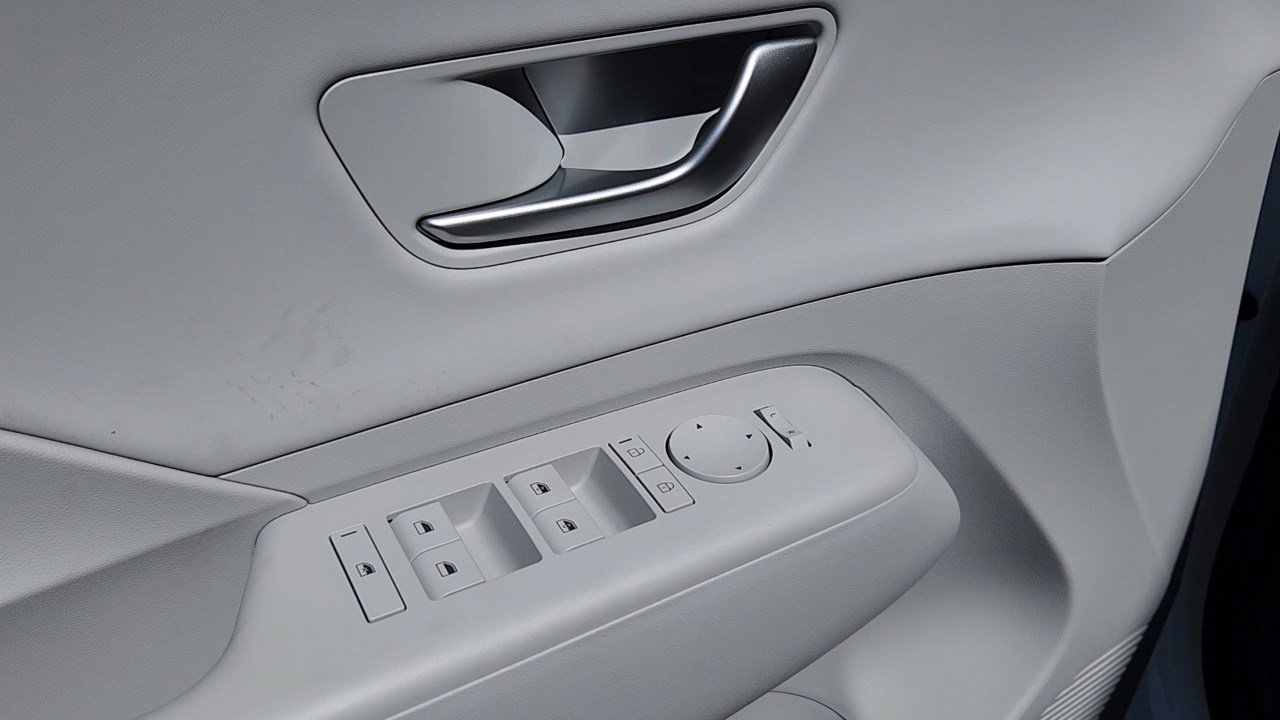 New 2026 Hyundai Kona SEL Premium image 7