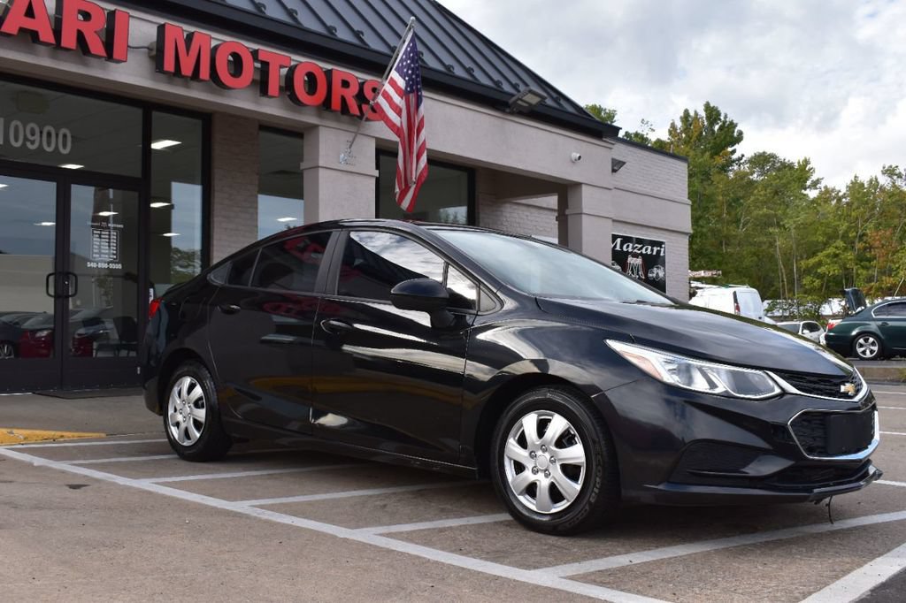 Used 2017 Chevrolet Cruze LS FWD image 7