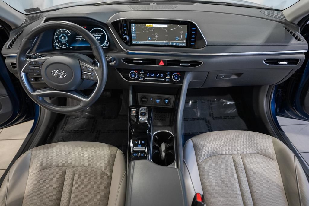 Used 2021 Hyundai Sonata Limited w/ Cargo Package FWD image 17