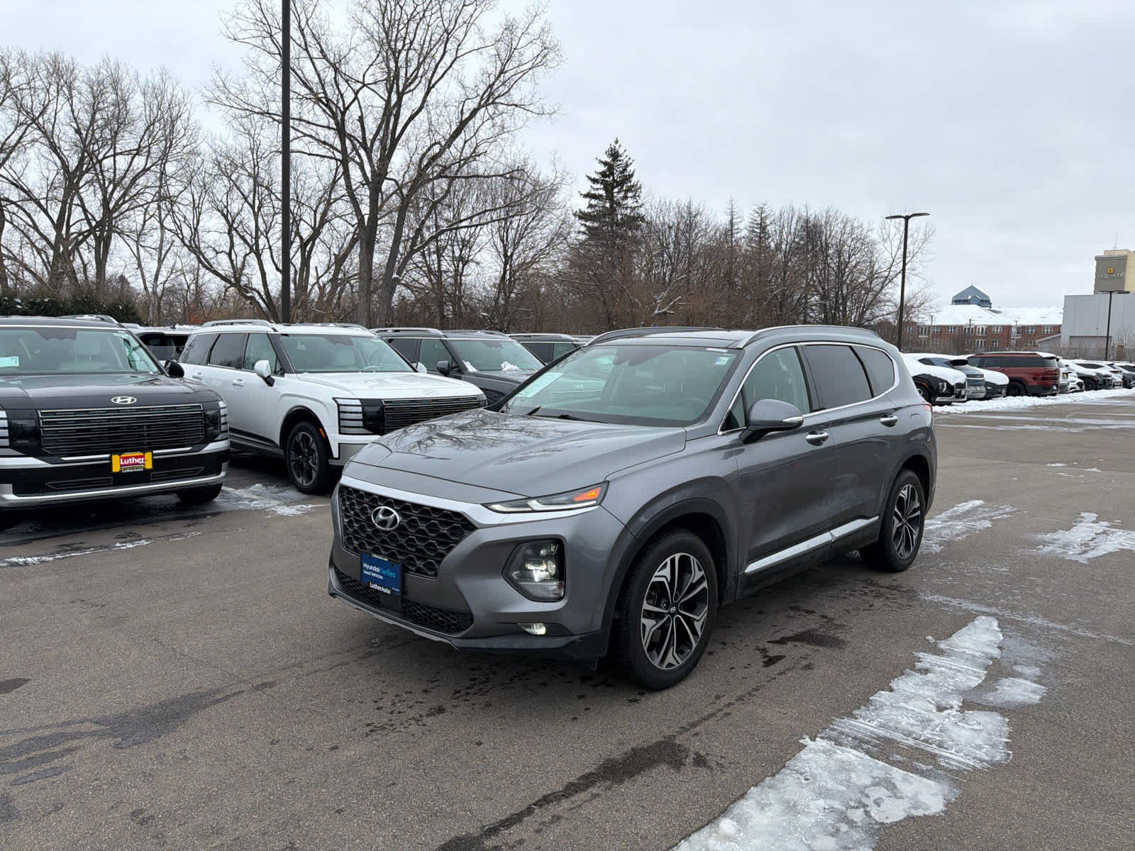 Used 2019 Hyundai Santa Fe Limited image 4