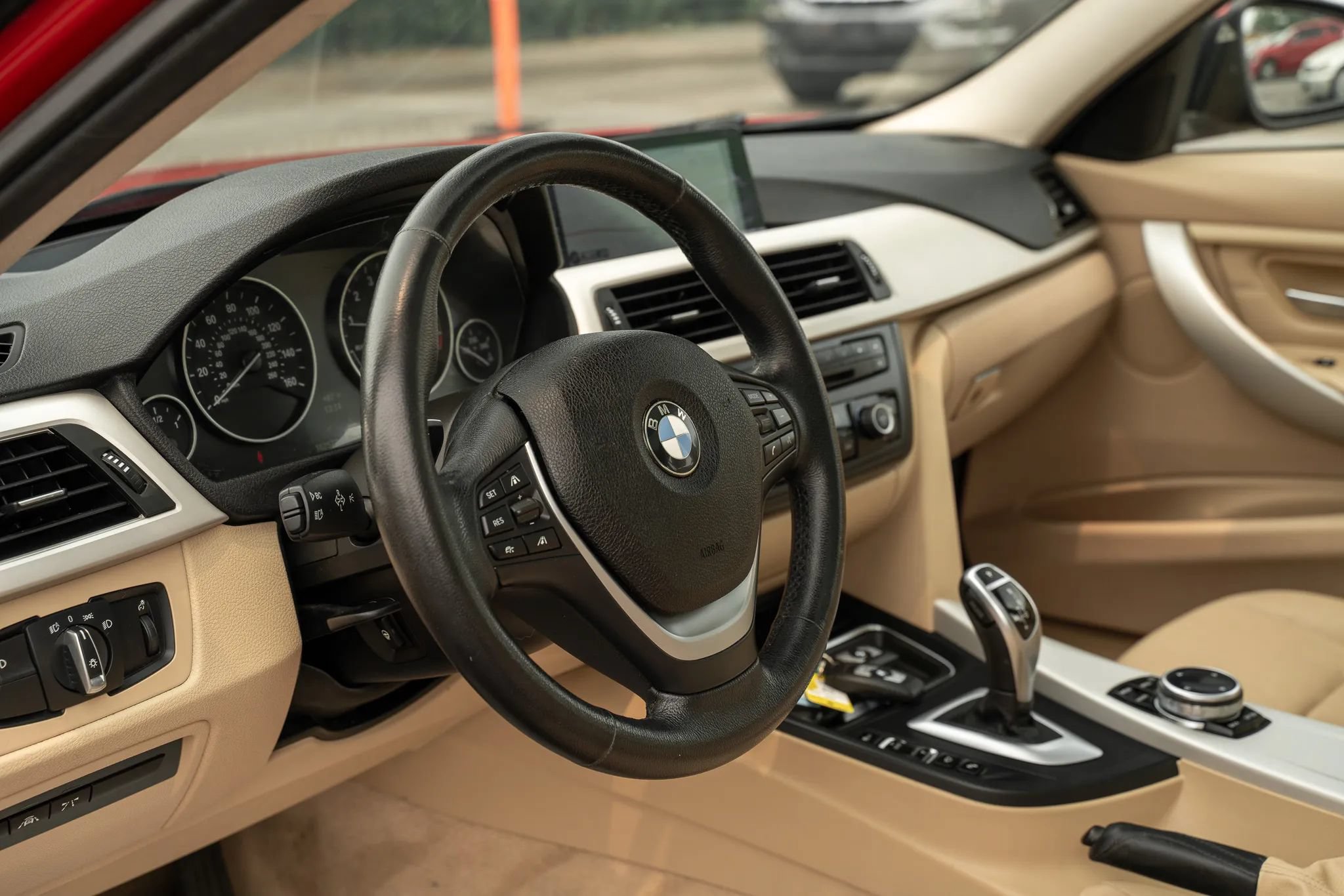 Used 2014 BMW 328i xDrive Wagon AWD/4WD image 16