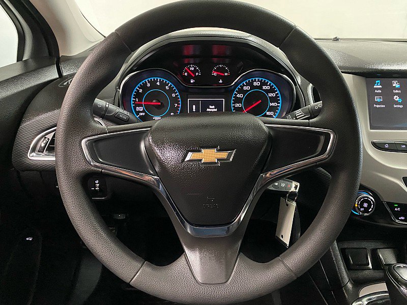 Used 2017 Chevrolet Cruze LS image 17