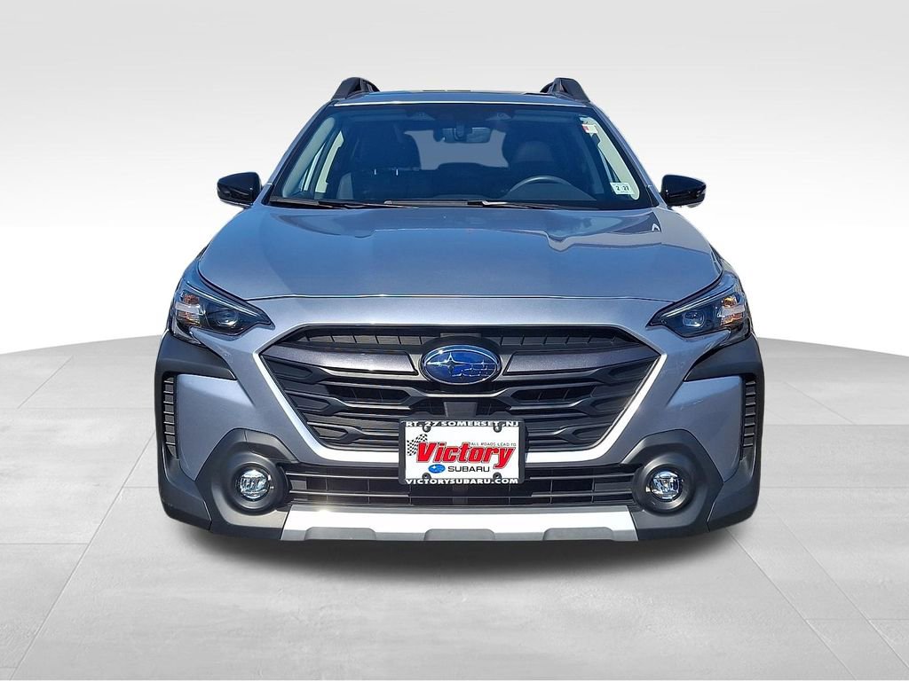 Used 2023 Subaru Outback Limited image 2