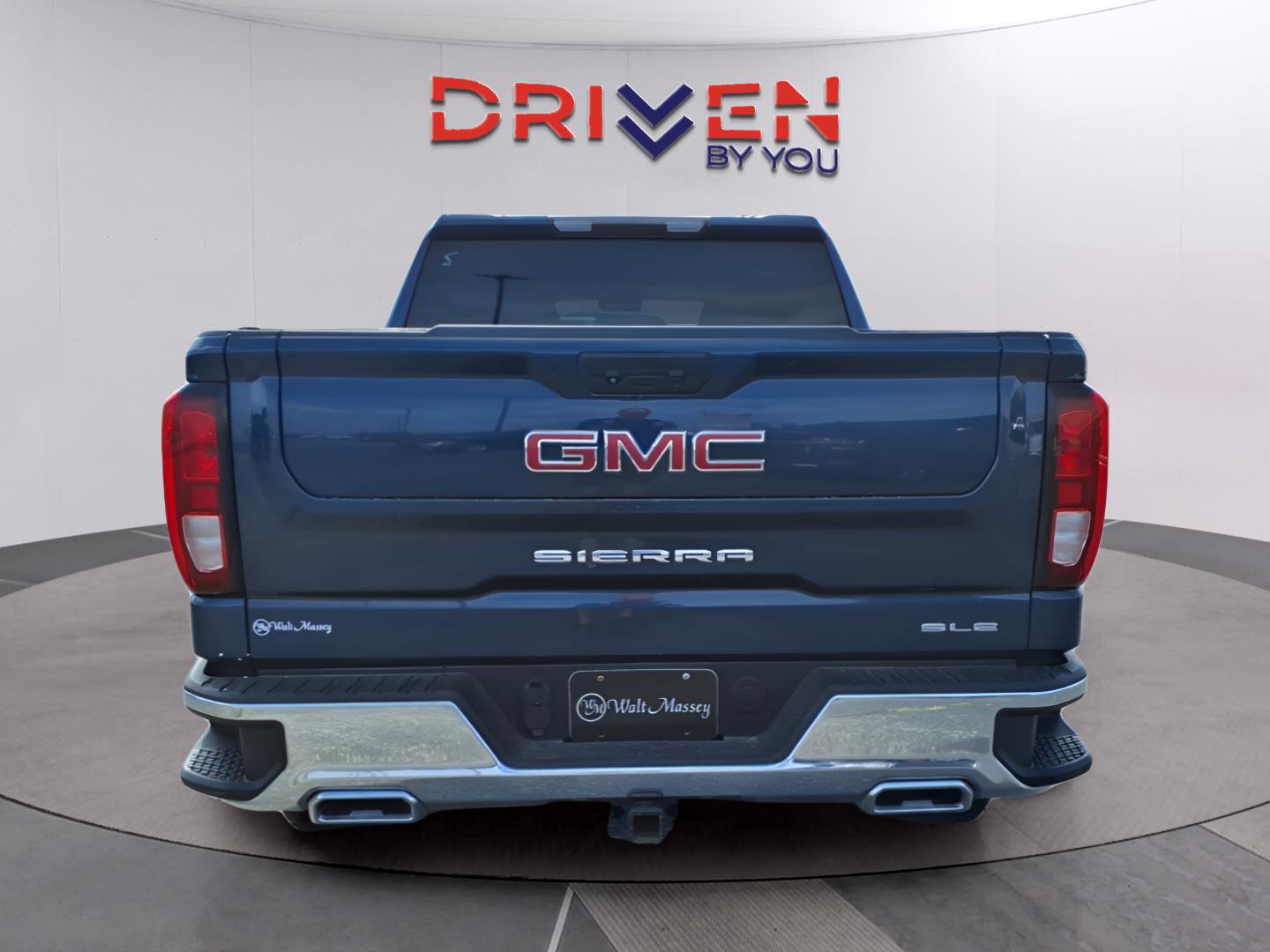 Used 2022 GMC Sierra 1500 SLE w/ X31 Off-Road Package image 4