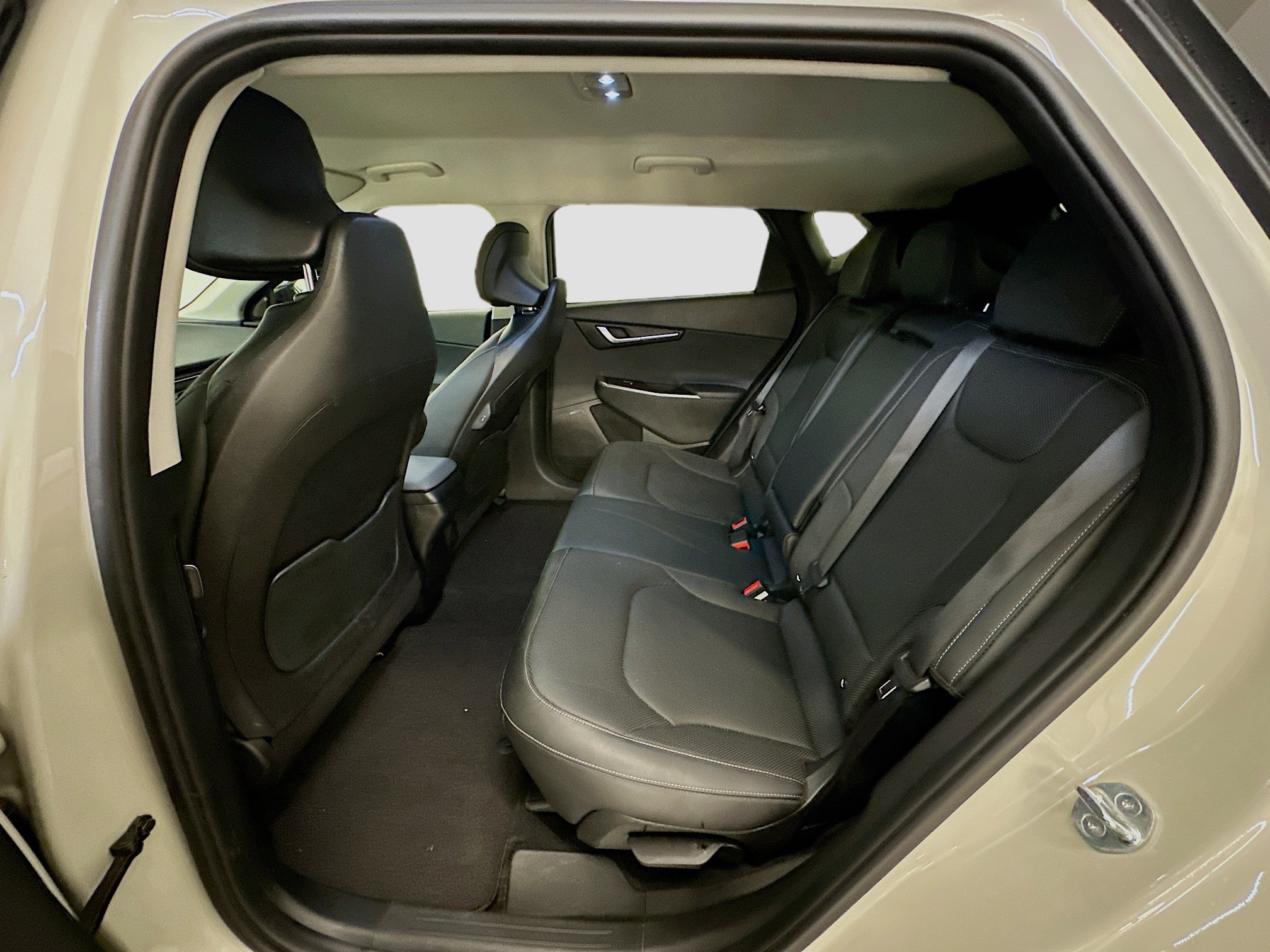 Used 2024 Kia EV6 Wind image 29